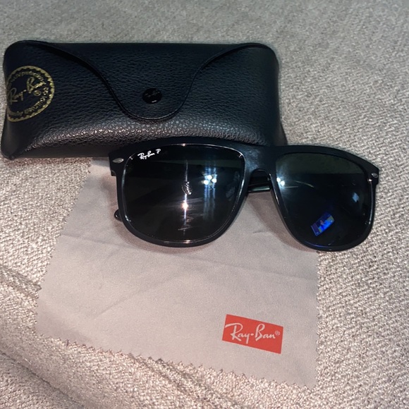 Rayban RB4147 polarized green solid color with black frames - Picture 13 of 13